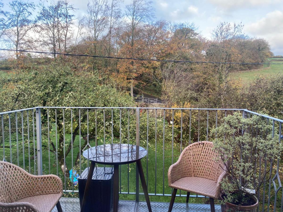 Top Floor At Cantref House Brecon Buitenkant foto